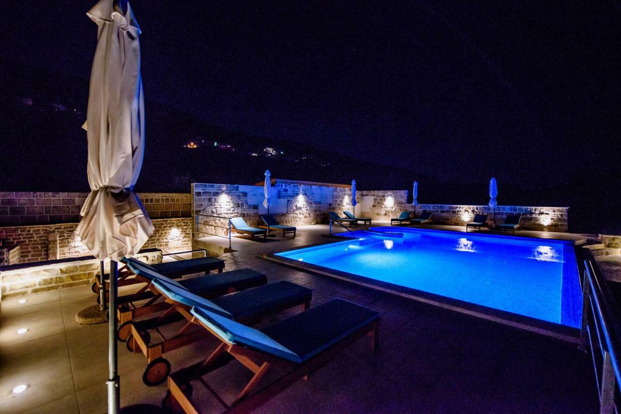 Hotel Skalinada ザヴァラ エクステリア 写真